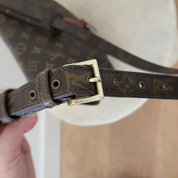 LOUIS VUITTON Saint Cloud Authenticated Bag. Great condition! - Picture 5 of 13
